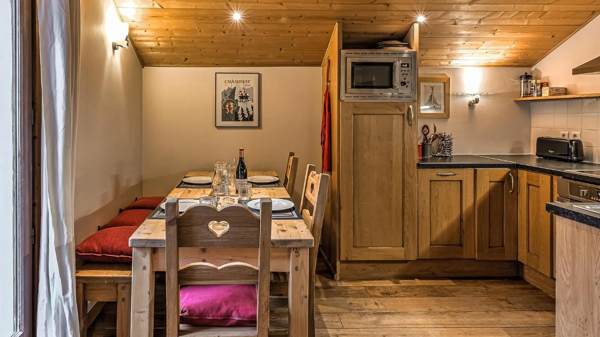 La Tramousse - - Alpes Travel - Chamonix Centre - Sleeps 6 Apartment 0*,  France
